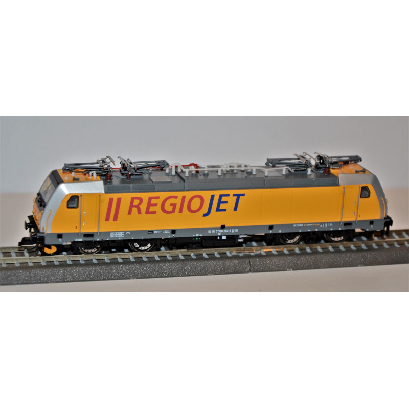 TILLIG  elektrická lokomotiva  TRAXX 386.202-6 "RegioJet", 6.ep.  TT