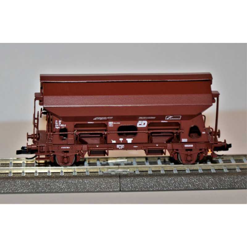 TILLIG  2-axle Tdgns ČD dump wagon with "ZRNINY" logo, 5th edition.   TT