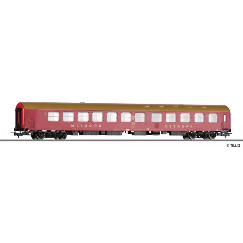 TILLIG  4-axle WRme DR dining car, 4th class  H0
