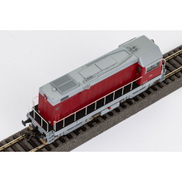 PIKO T435.0105 ČSD red diesel locomotive with Pennsylvania-type bogies, 4th edition, analog H0