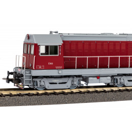 PIKO motorová lokomotiva T435.0105 ČSD červený s podvozky pensylvánského typu, 4.ep., digitál + zvuk  H0