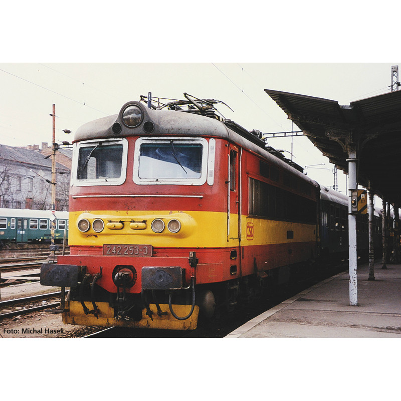 PIKO elektrická lokomotiva řady 242 ČSD "Plecháč" analog, 4.ep., rozhraní NEM 662 Next18  TT
