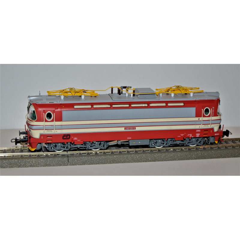 PIKO electric locomotive 240.139 ČD "Laminátka", 5th series, digital + sound   H0