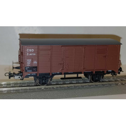 PIKO  2-axle closed wagon...