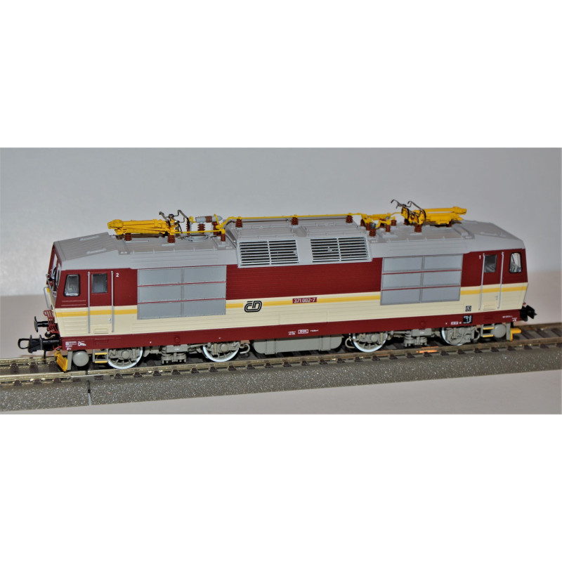 ROCO electric dual-system locomotive 371.002 ČD "Bastard", 5th series, analog  H0
