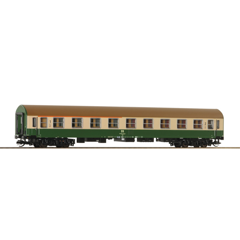 ROCO   4-axle passenger compartment car type Y/B-70 ABme 1st and 2nd class DR, 4th edition  TT