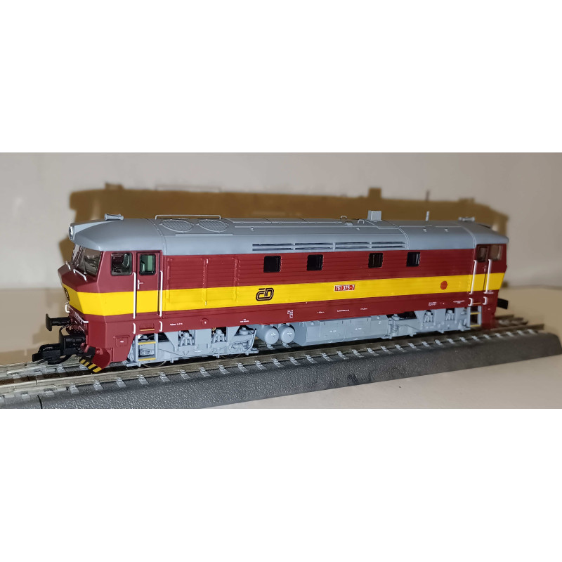 ROCO  diesel locomotive  751 375-7 ČD  "Bardotka, Zamračená," 5th series, digital + sound  TT