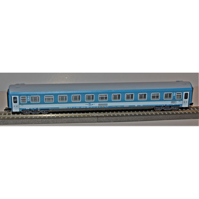 TT MODEL  4-axle 2nd class passenger car Bvmz MÁV with destination sign "Hamburg Alt. - Berlin - Prague - Budapest", 5th edition