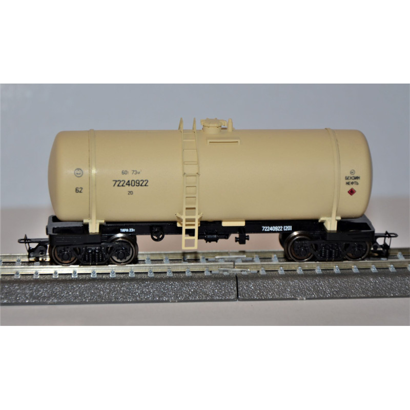 PERESVET  4-axle boiler car (gasoline, diesel) RZD, 5th ep.  TT