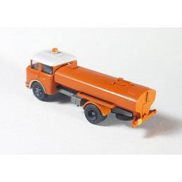 AP MODELY   Škoda 706 cisterna "kropičák"   TT