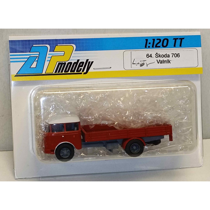 AP MODELS  Škoda 706 flatbed truck, red, white roof      TT