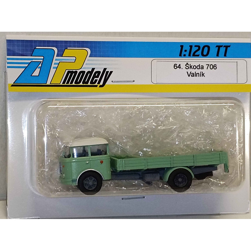 AP MODELS  Škoda 706 flatbed truck, light green, white roof      TT