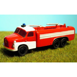 AP MODELS  T148 fire truck...
