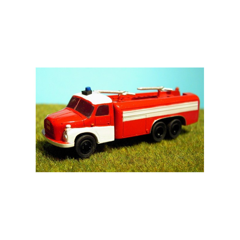 AP MODELY  T148 hasičská cisterna   TT