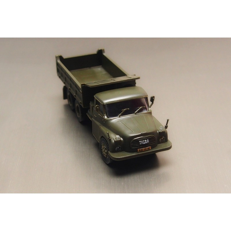 IGRA MODEL Tatra 148 6 x6, tipper truck, Czechoslovak People's Army   H0
