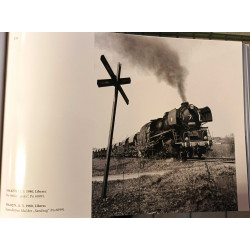 Parní lokomotivy v analogových časech/ Dampflokomotiven in analogen Zeiten - Jiří Woitsch (fotokniha)
