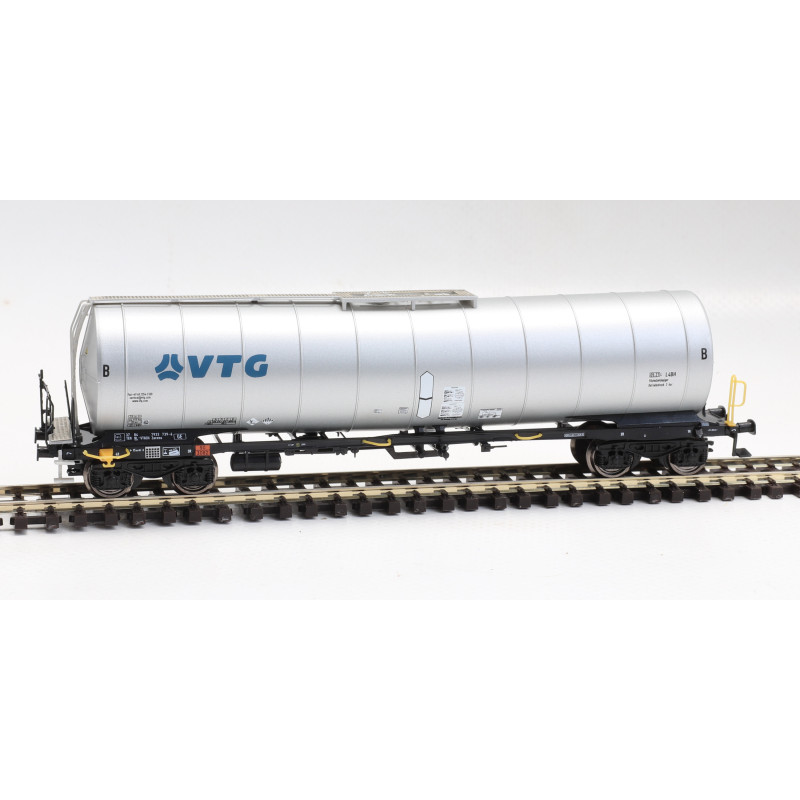 IGRA MODEL   4-axle Zacns 79 VTG 2 boiler car, 6th edition TT