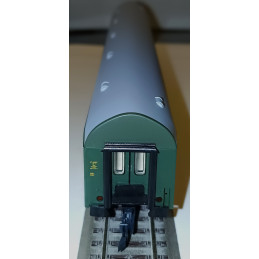 ROCO 4-axle passenger car type Y/B-70 Ba 2nd class ČSD (car no. 2), 4th edition H0