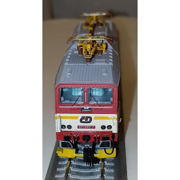 ROCO electric dual-system locomotive 371.002-7 ČD "Bastard", 5th series, analog   TT