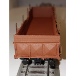 PRAGOMODEL  Otevřený nákl. vůz řady Vtdrp ČSD s plošinou bez prken nad bočními dveřmi, dřevěné bočnice, červenohnědý, 3.ep.  H0