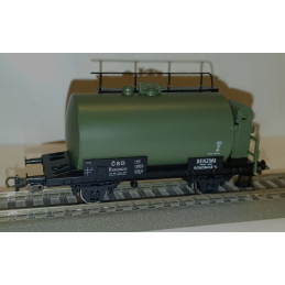 copy of PIKO 2-axle boiler car R ČSD with brakeman's cab "BENZINA n.p. ROUDNICE n/L", green, 4th edition, H0