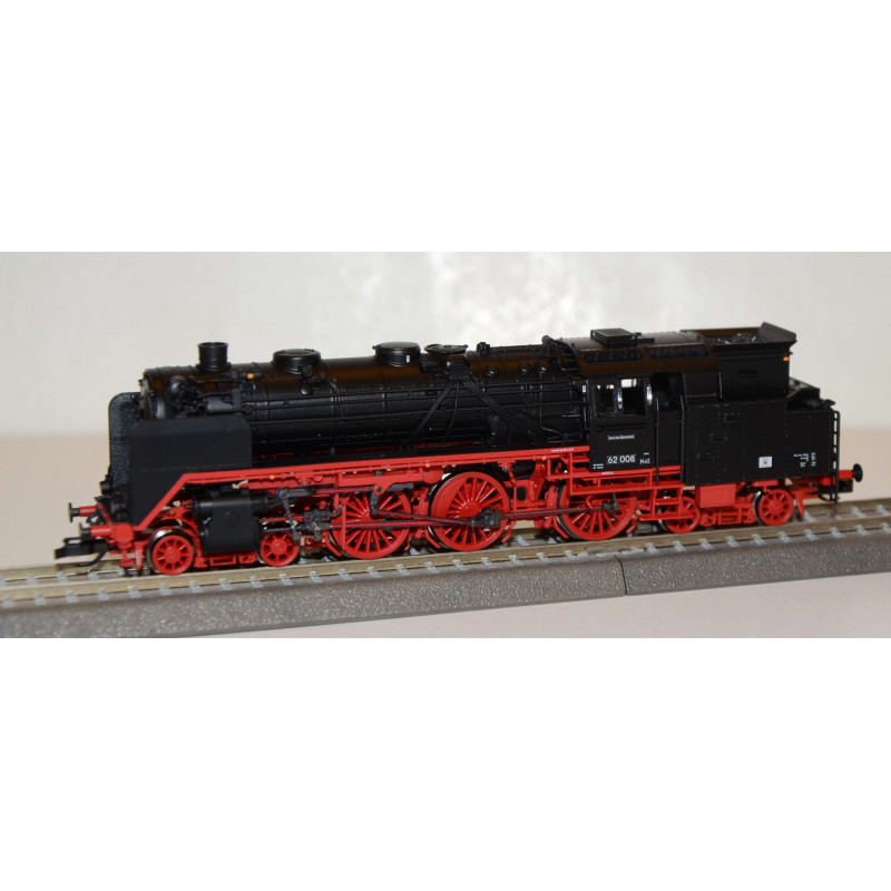 PIKO BR 62 DR steam locomotive (3rd series), digital + TT sound